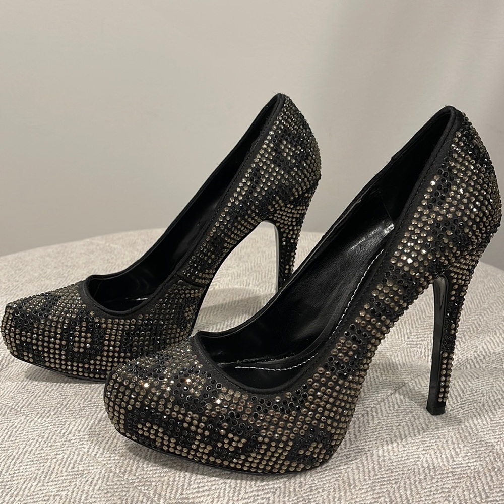 Report Signature Parker Pump size 7.5